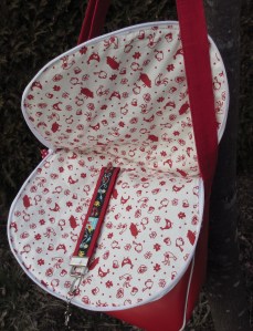 Taschenklappe mit eingebautem Feuerwehr-Schlüsselband