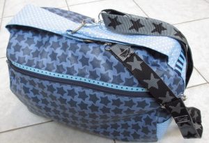 Zylindertasche - aufgesetzte Außentasche